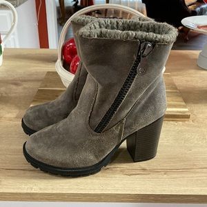 Charlotte Russe Brown Block Heel ankle boots size 7